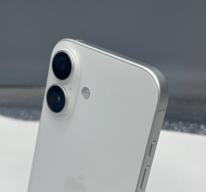 iPhone 16 256GB White